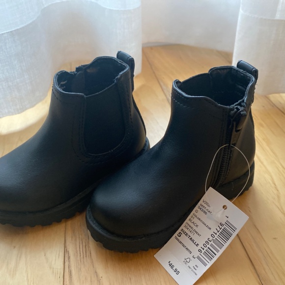 Unisex black booties, Children’s Place, NEW - Picture 2 of 4